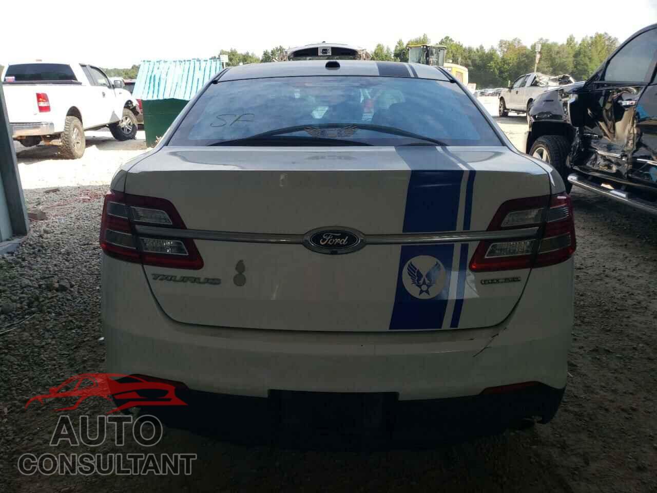 FORD TAURUS 2017 - 1FAHP2D82HG112771