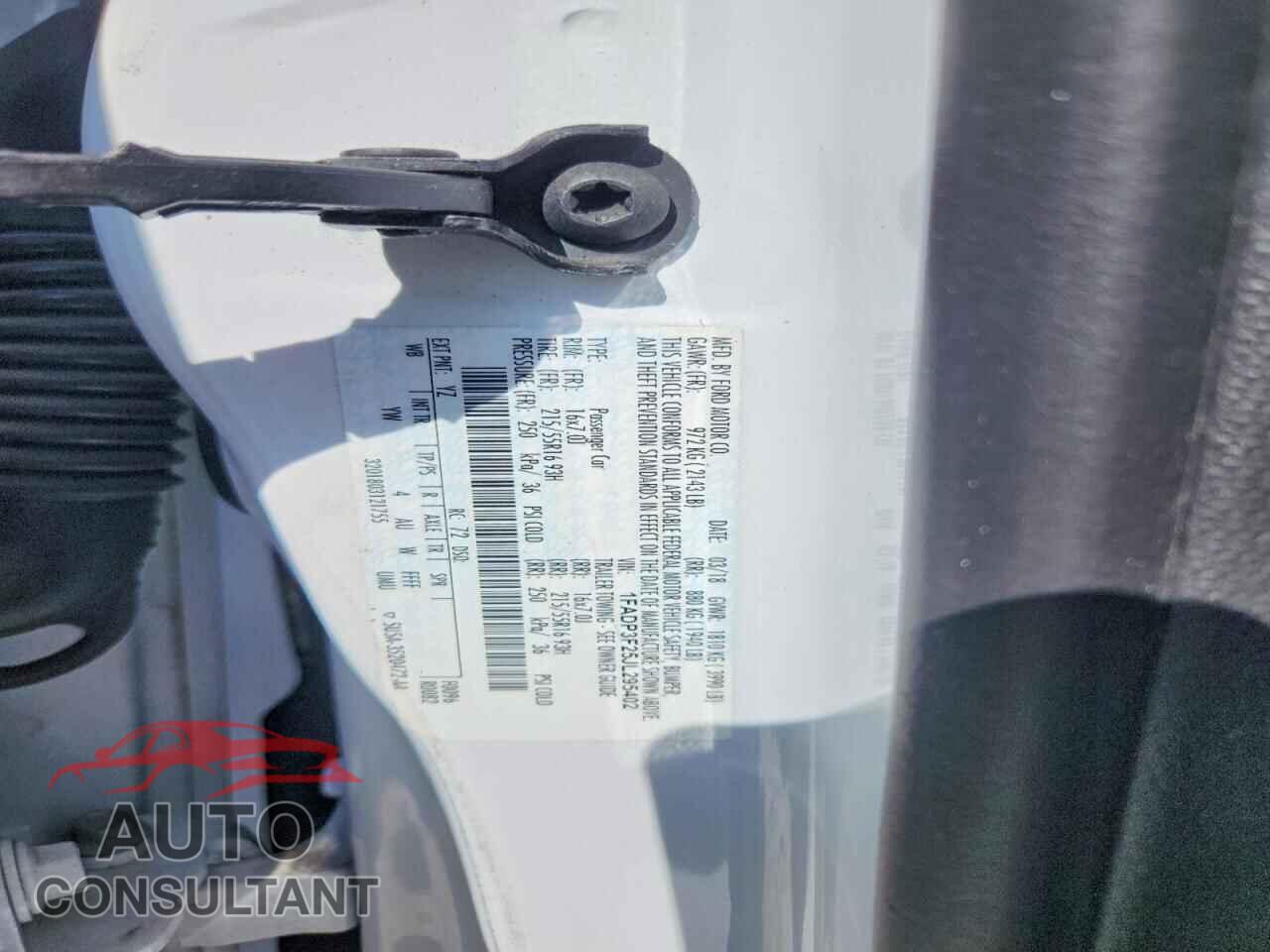 FORD FOCUS 2018 - 1FADP3F25JL295402