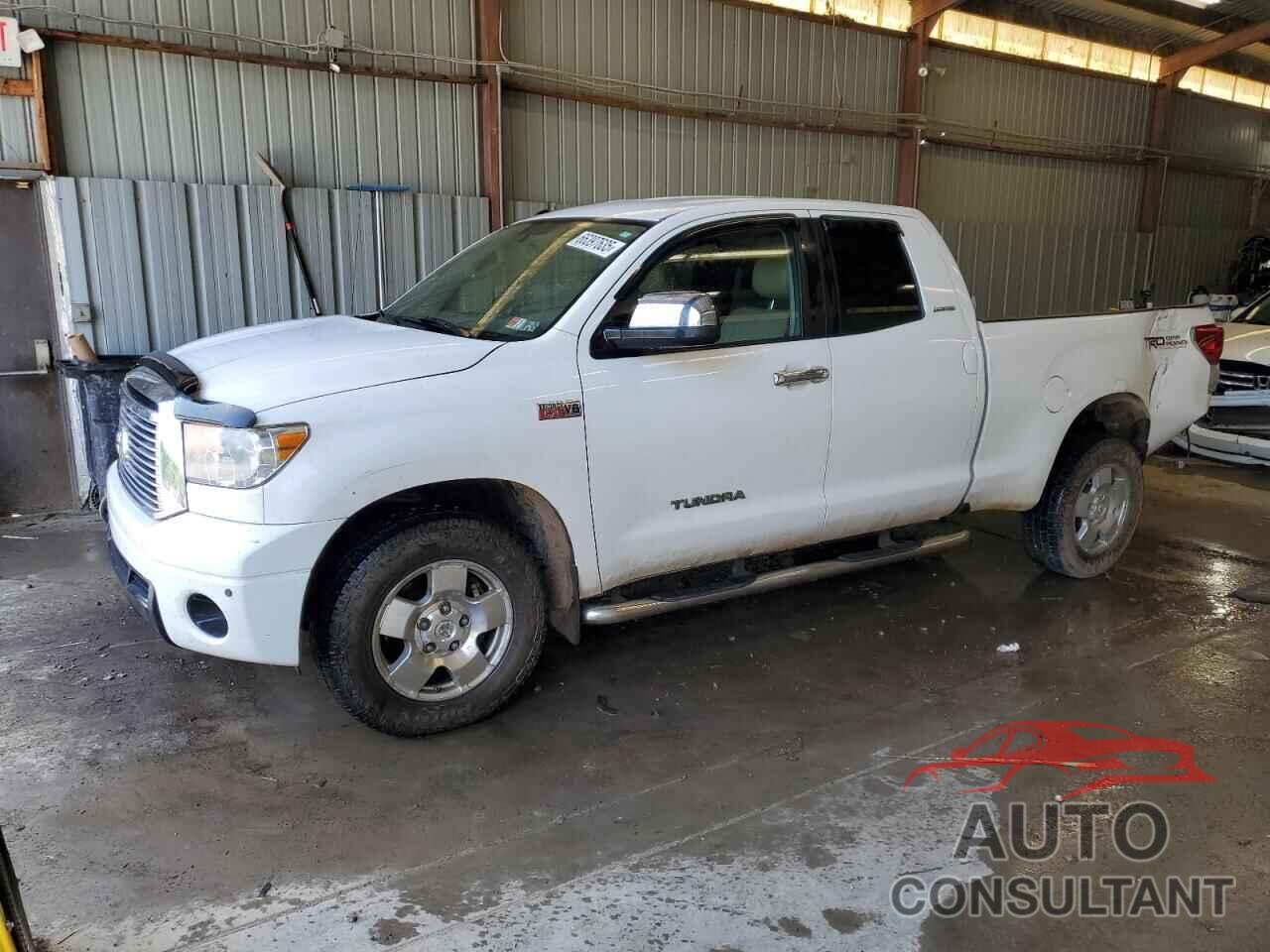 TOYOTA TUNDRA 2010 - 5TFBY5F15AX135000