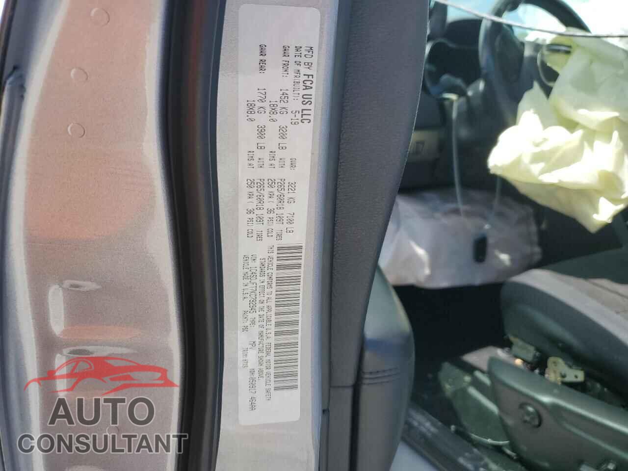 DODGE DURANGO 2019 - 1C4SDJFT7KC792945