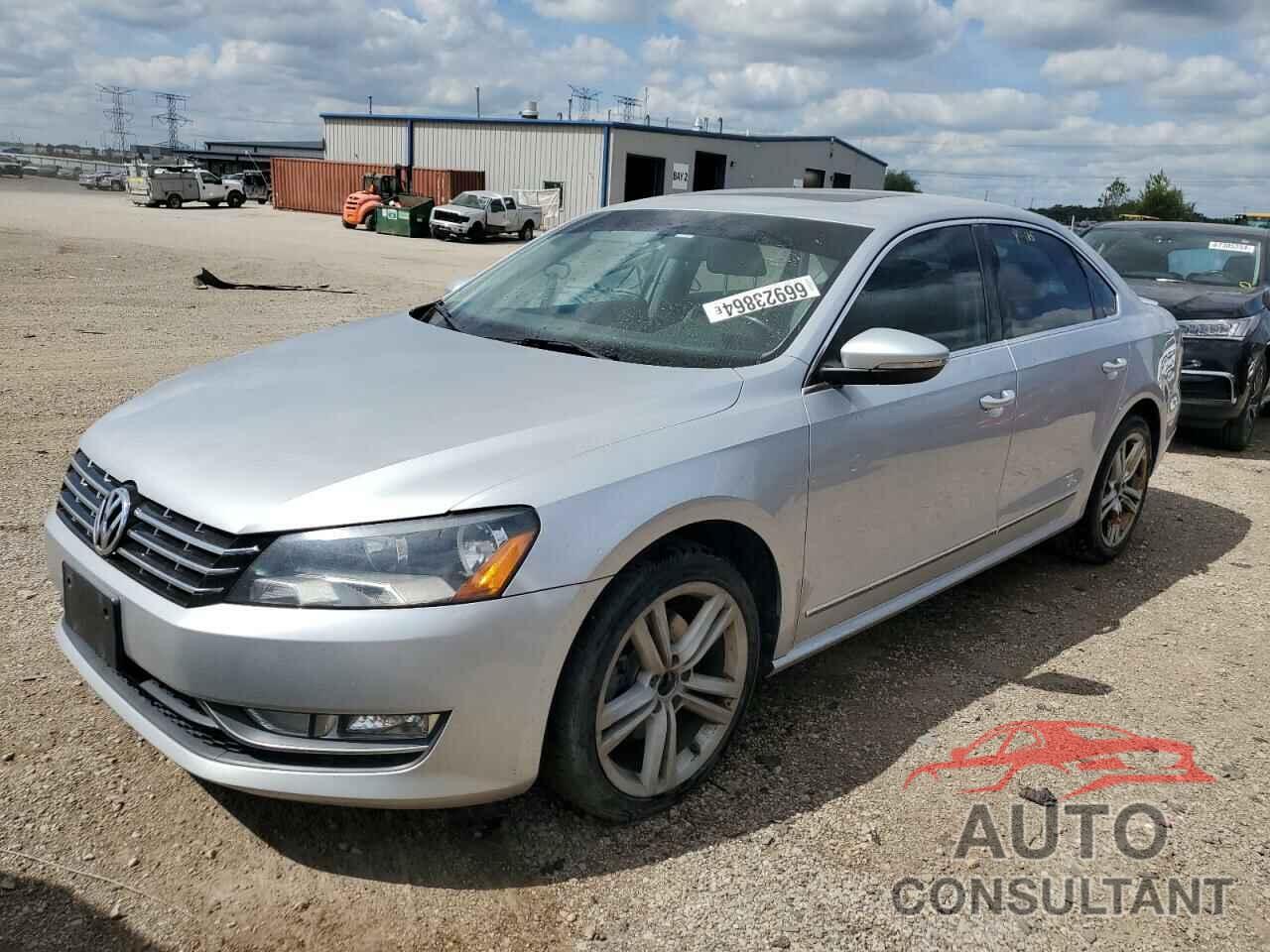 VOLKSWAGEN PASSAT 2012 - 1VWCN7A32CC056005