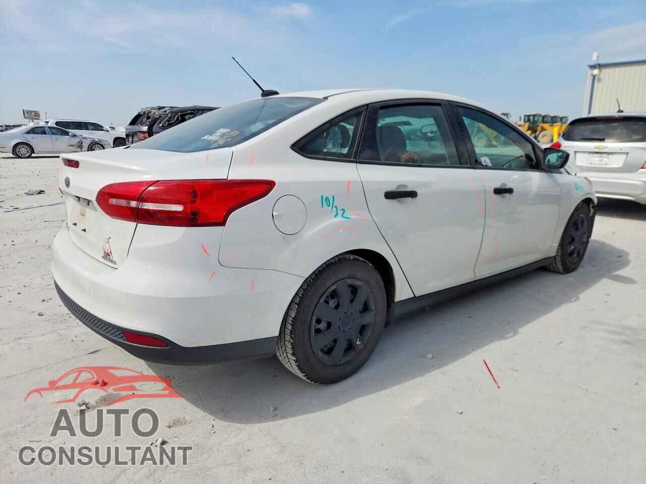FORD FOCUS 2016 - 1FADP3E23GL267477
