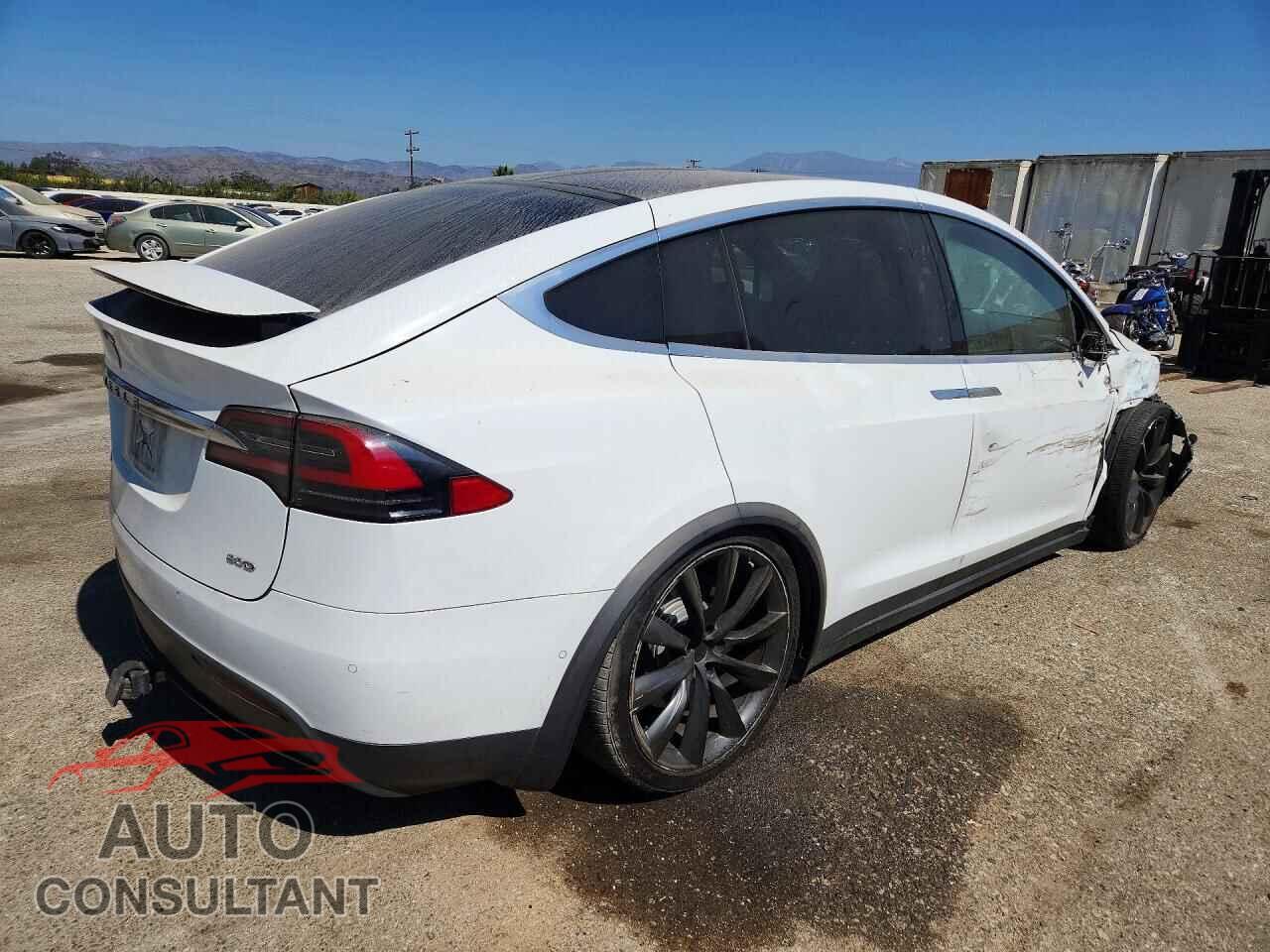 TESLA MODEL X 2016 - 5YJXCBE25GF007842