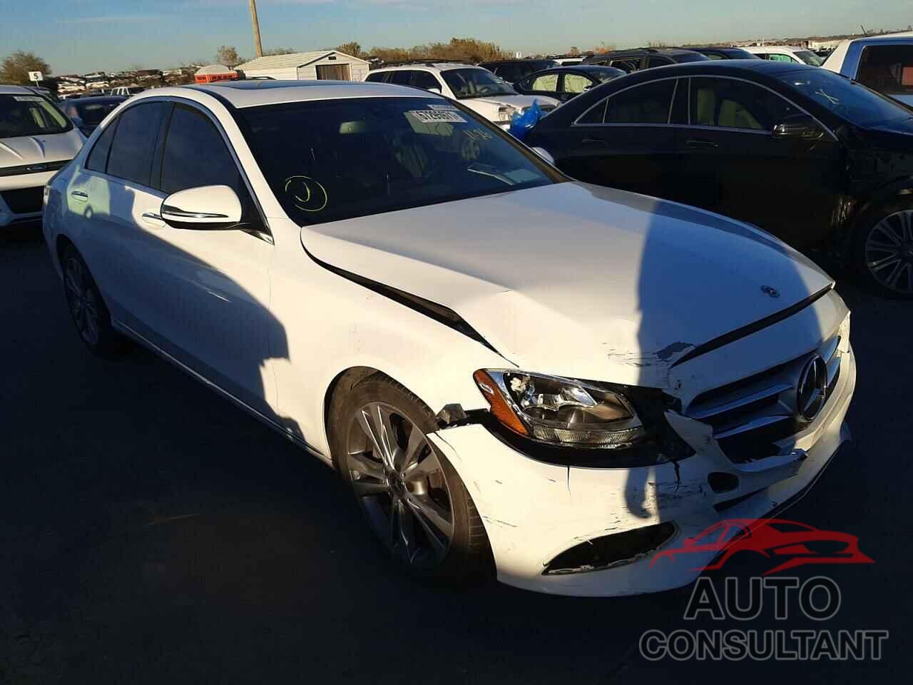 MERCEDES-BENZ C-CLASS 2018 - 55SWF4JB7JU255696
