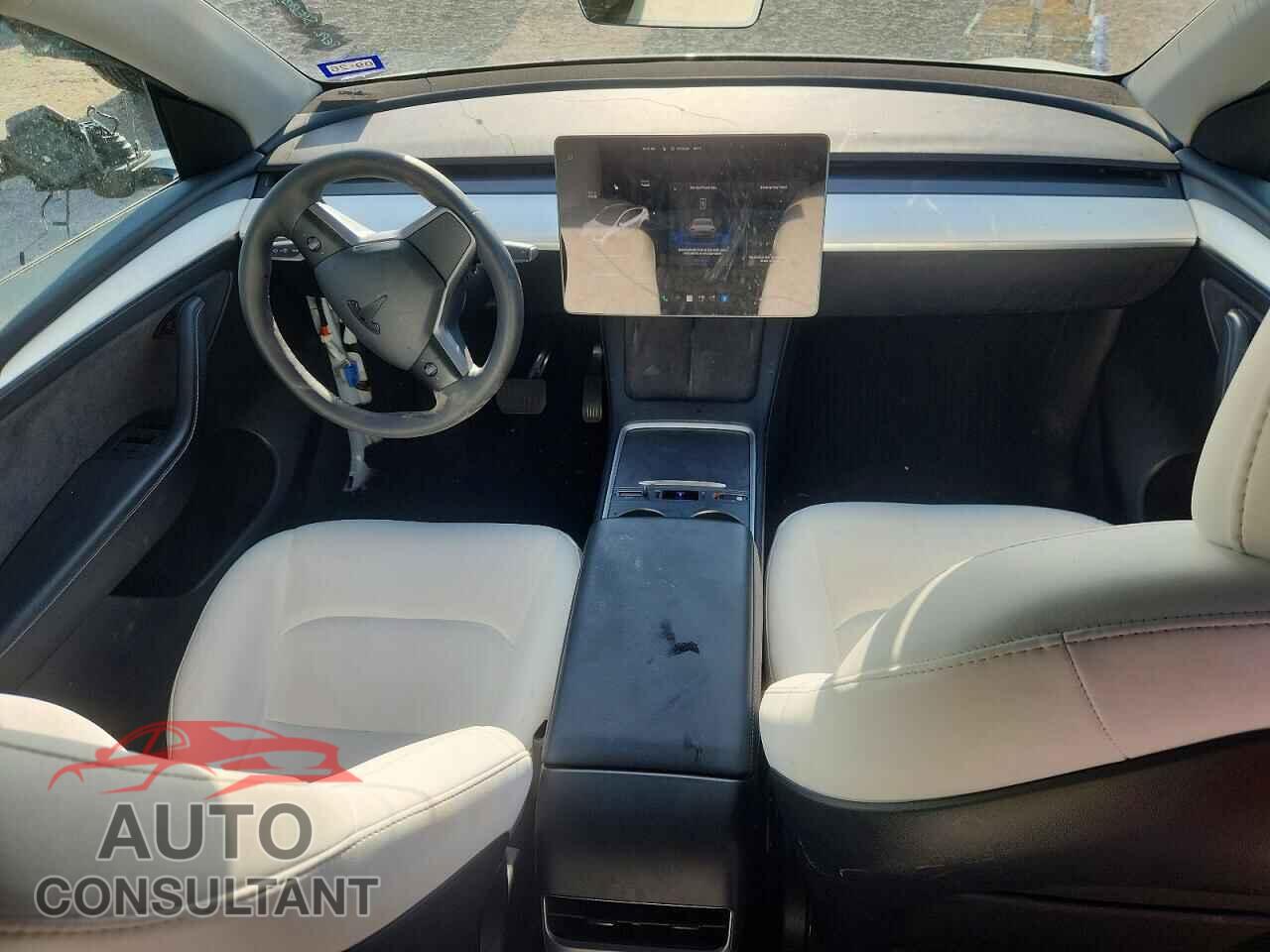 TESLA MODEL Y 2022 - 7SAYGAEE5NF539072