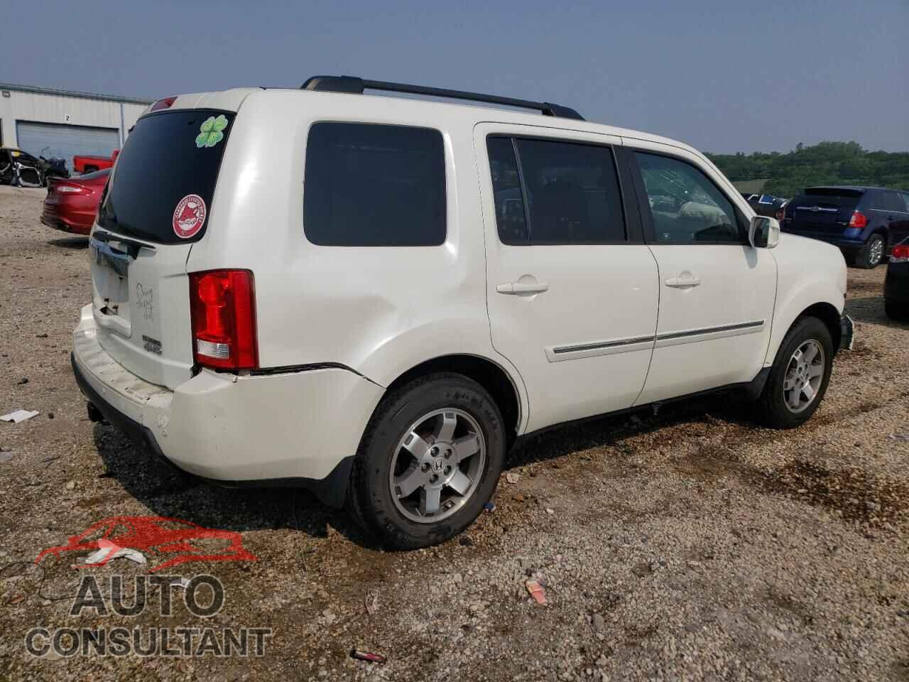 HONDA PILOT 2011 - 5FNYF4H90BB048680