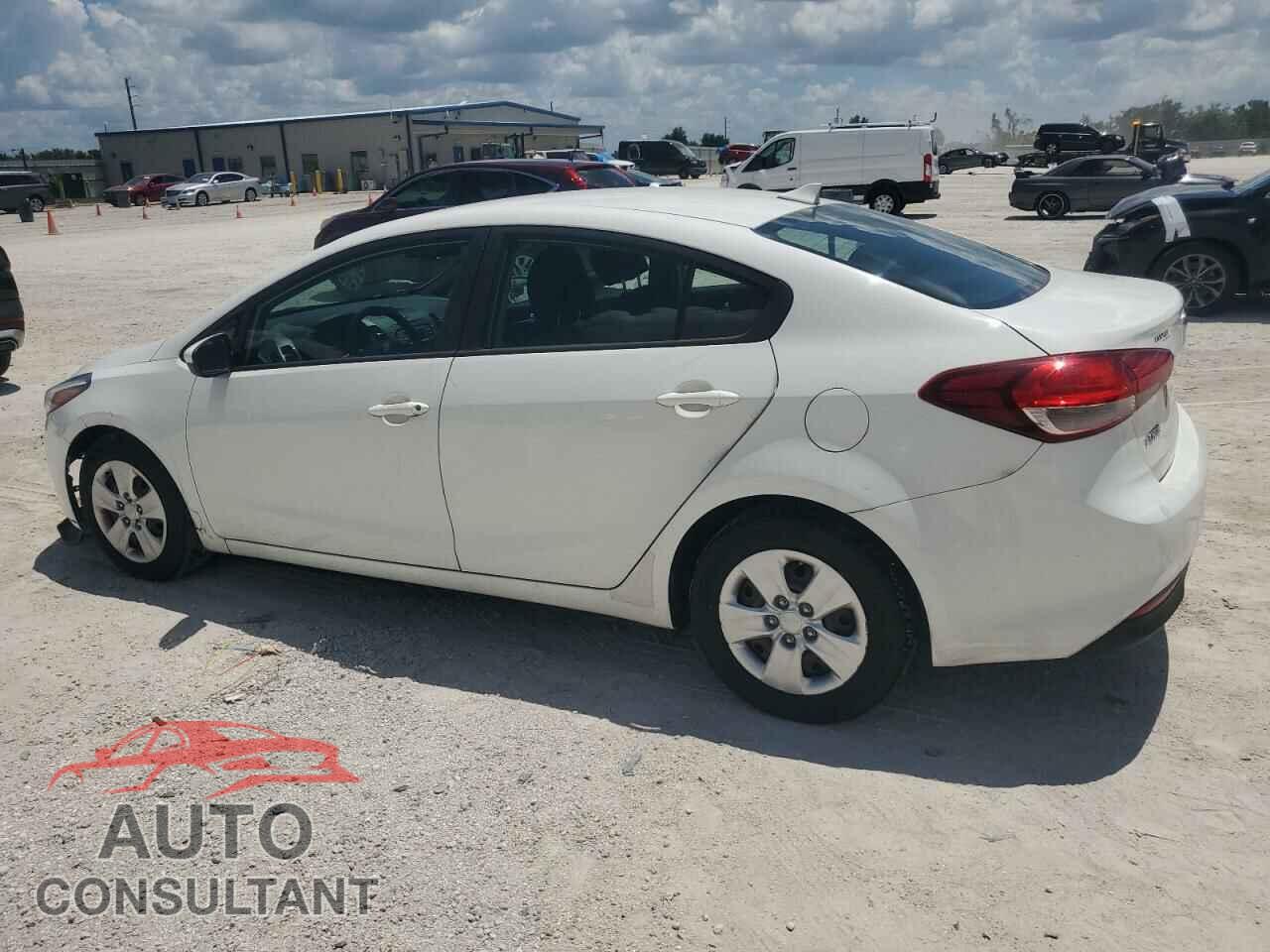 KIA FORTE 2017 - 3KPFK4A79HE018202
