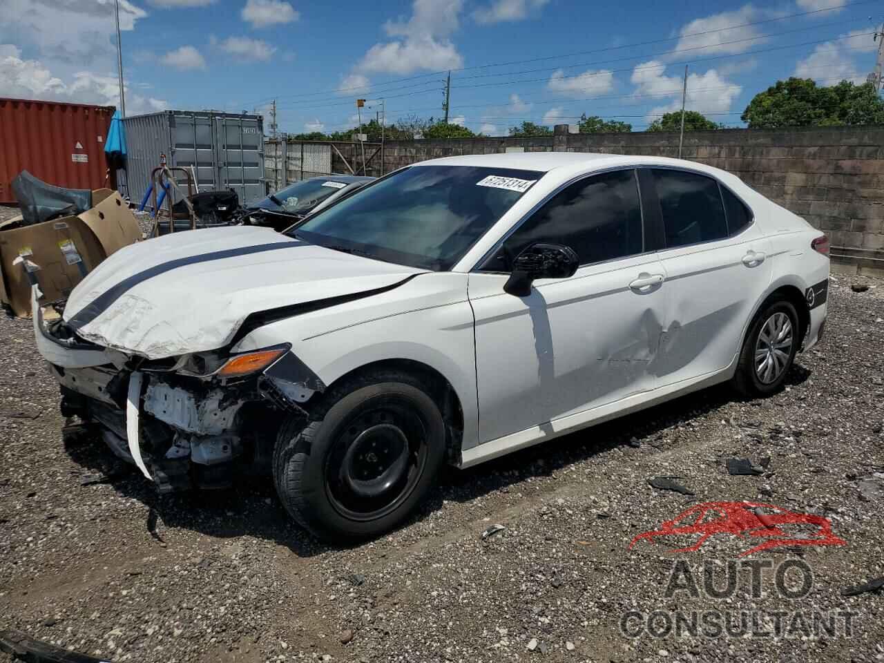 TOYOTA CAMRY 2018 - 4T1B11HK1JU053006