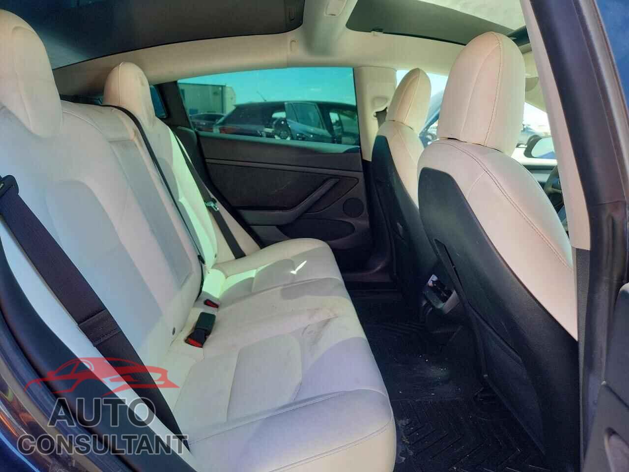 TESLA MODEL 3 2022 - 5YJ3E1EC3NF209071