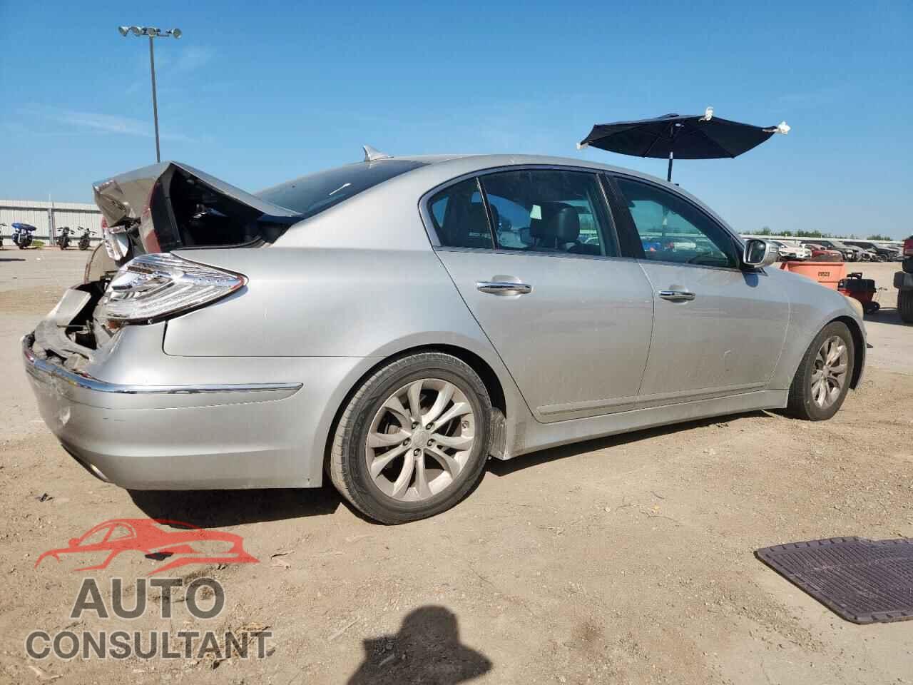 HYUNDAI GENESIS 2013 - KMHGC4DD8DU209281