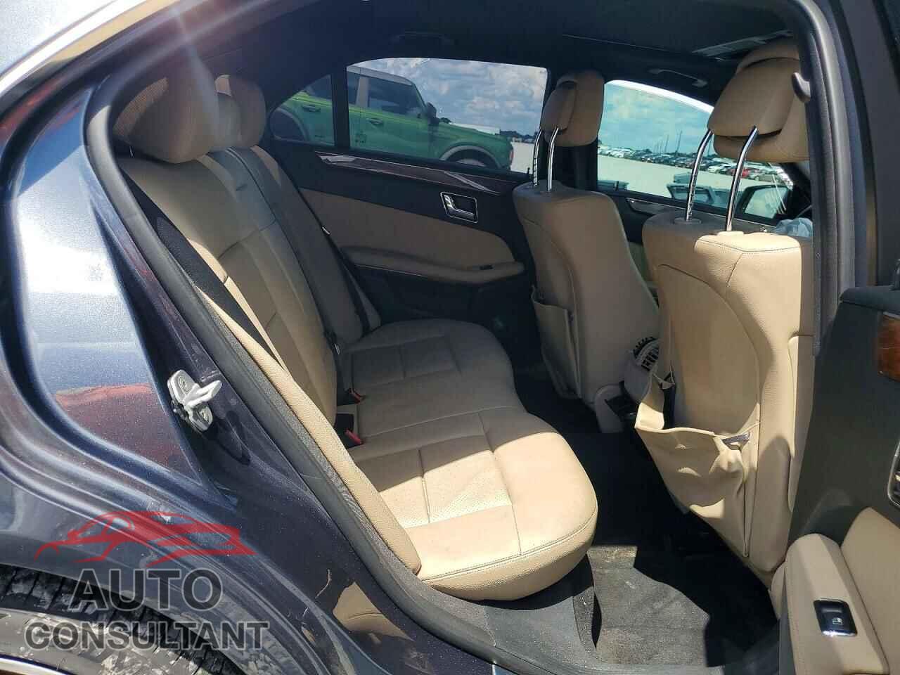 MERCEDES-BENZ E-CLASS 2010 - WDDHF5GB8AA206285