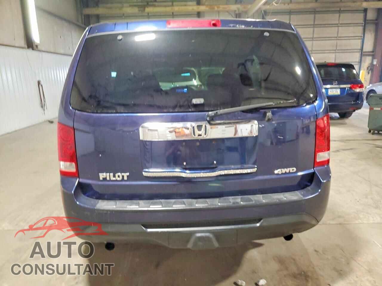 HONDA PILOT 2013 - 5FNYF4H2XDB008001