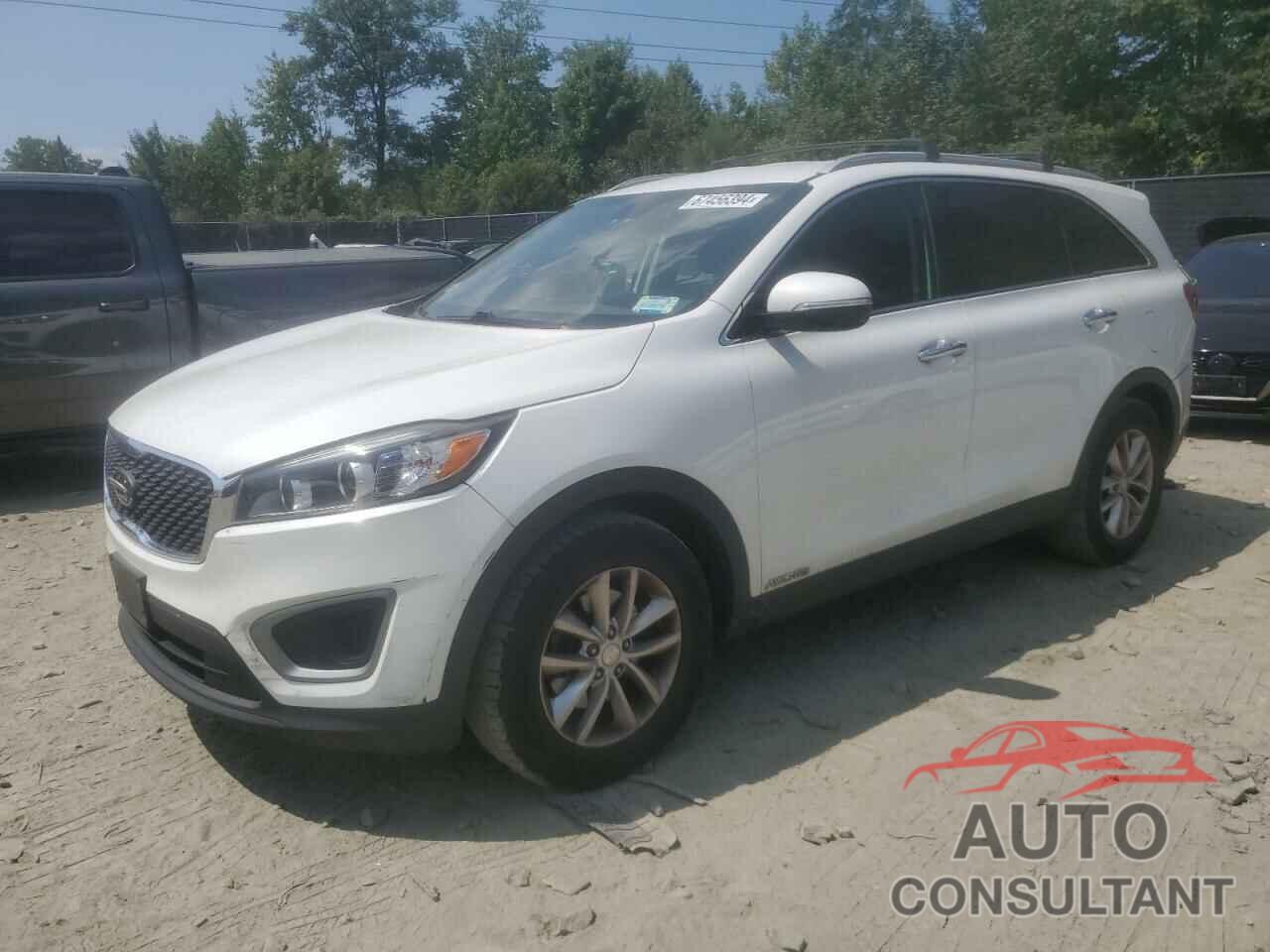 KIA SORENTO 2016 - 5XYPGDA57GG012243