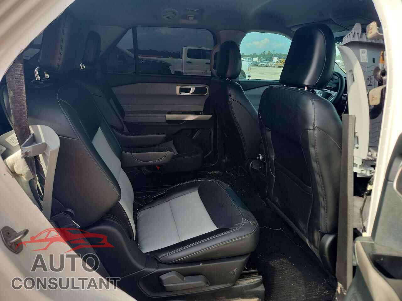 FORD EXPLORER 2023 - 1FMSK7DH2PGB79666