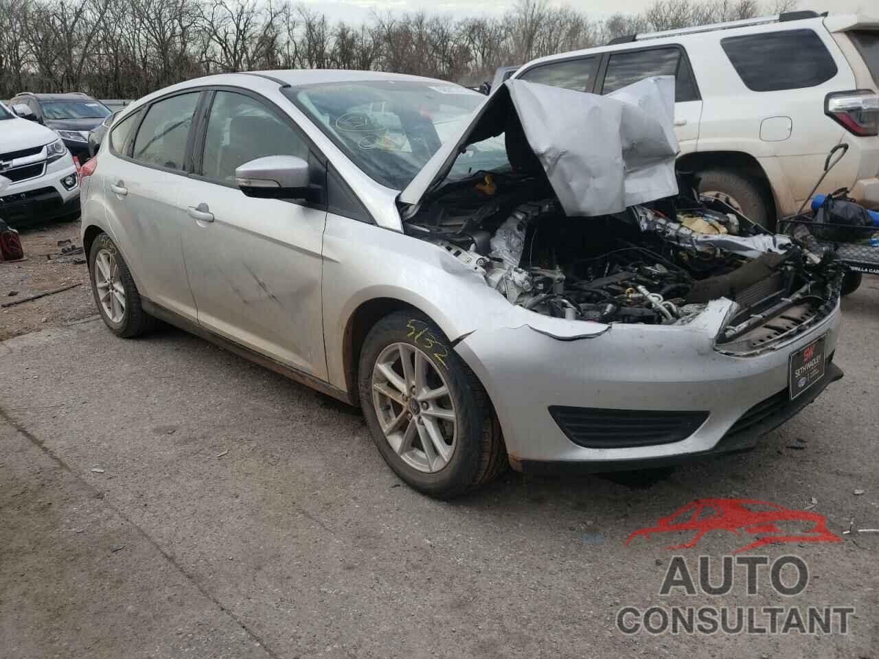 FORD FOCUS 2017 - 1FADP3K20HL324420