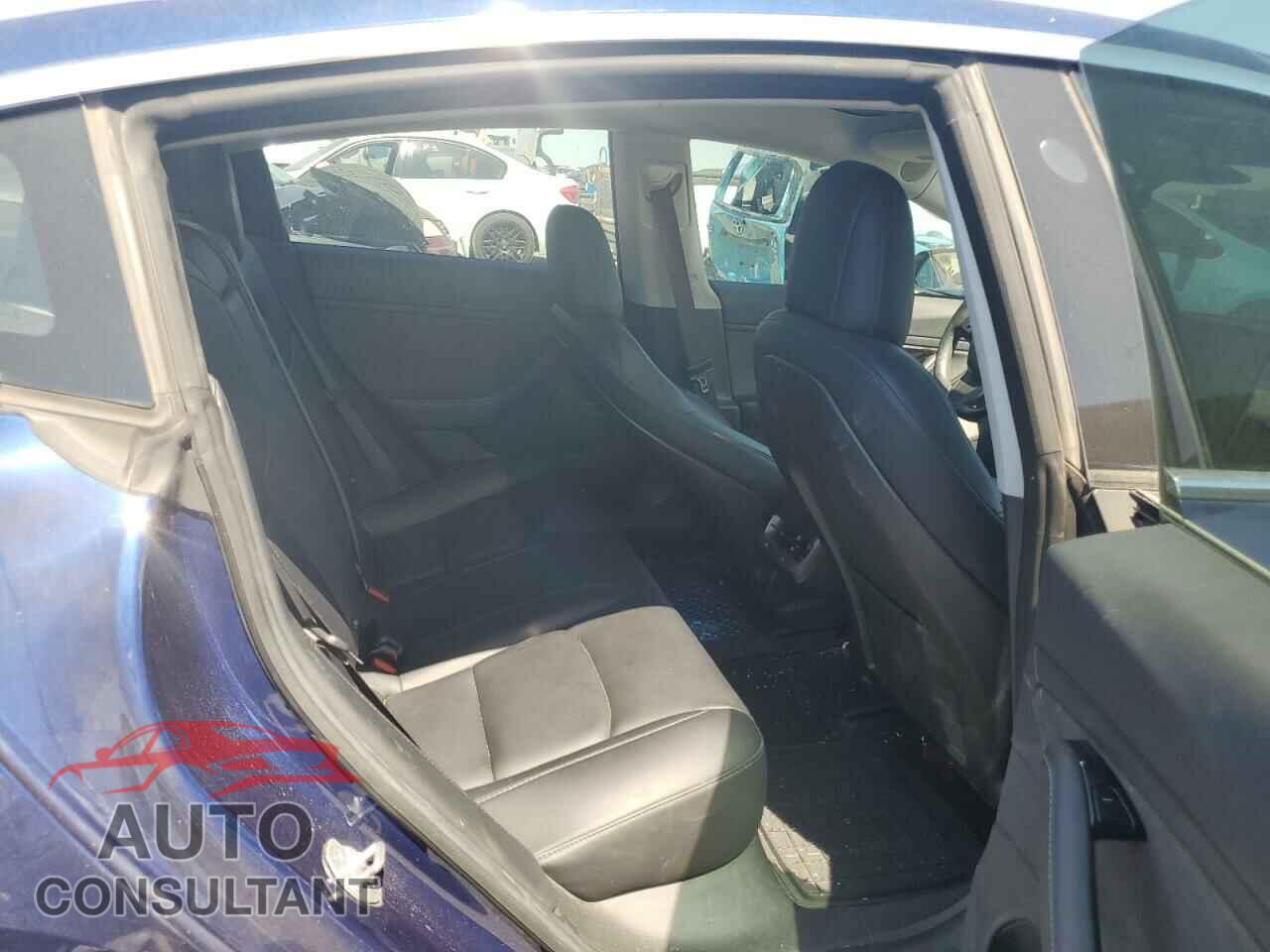TESLA MODEL 3 2018 - 5YJ3E1EA6JF039233