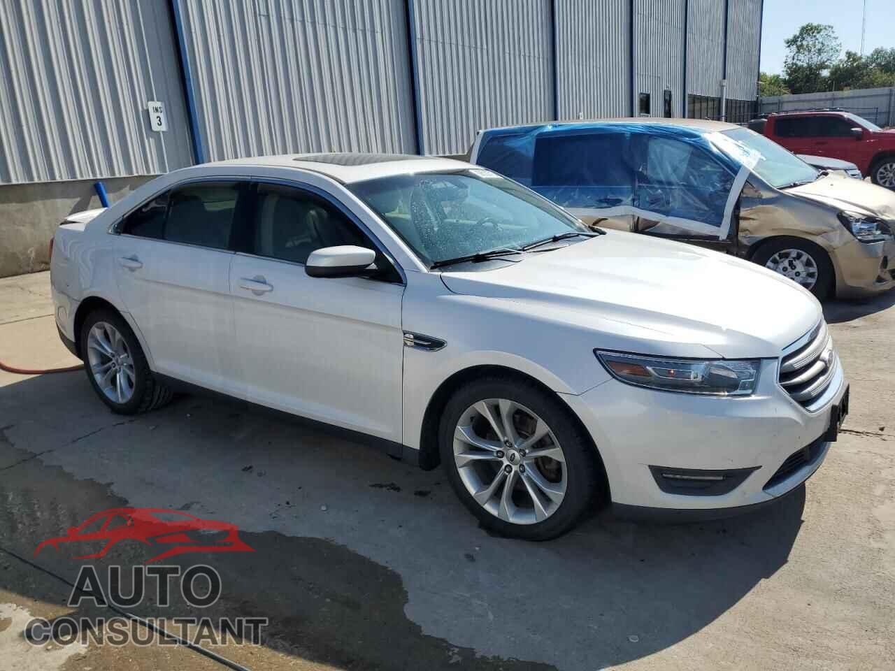 FORD TAURUS 2013 - 1FAHP2E93DG166615
