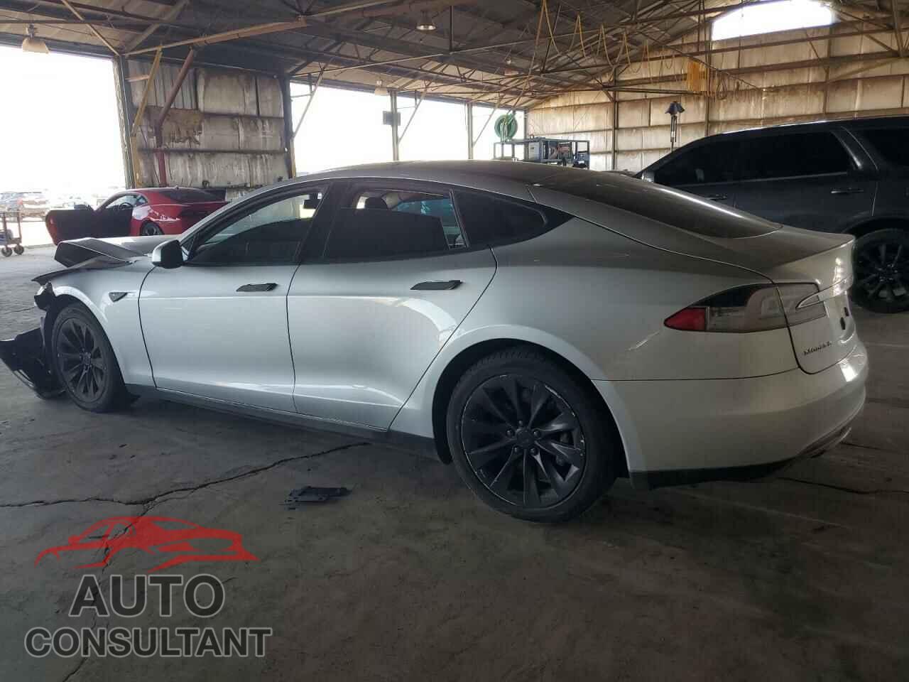 TESLA MODEL S 2013 - 5YJSA1CN7DFP12192