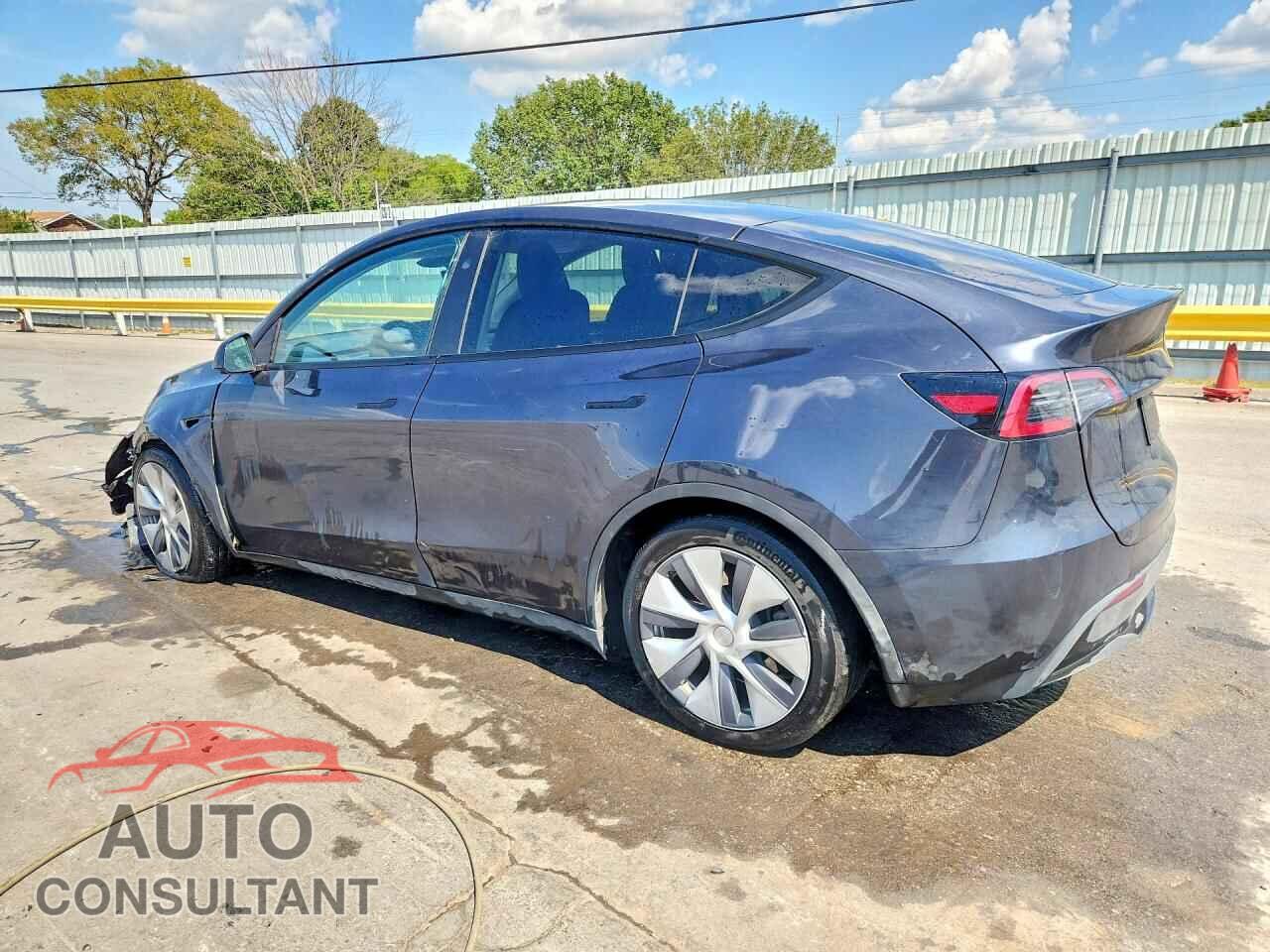 TESLA MODEL Y 2024 - 7SAYGDED7RF093246