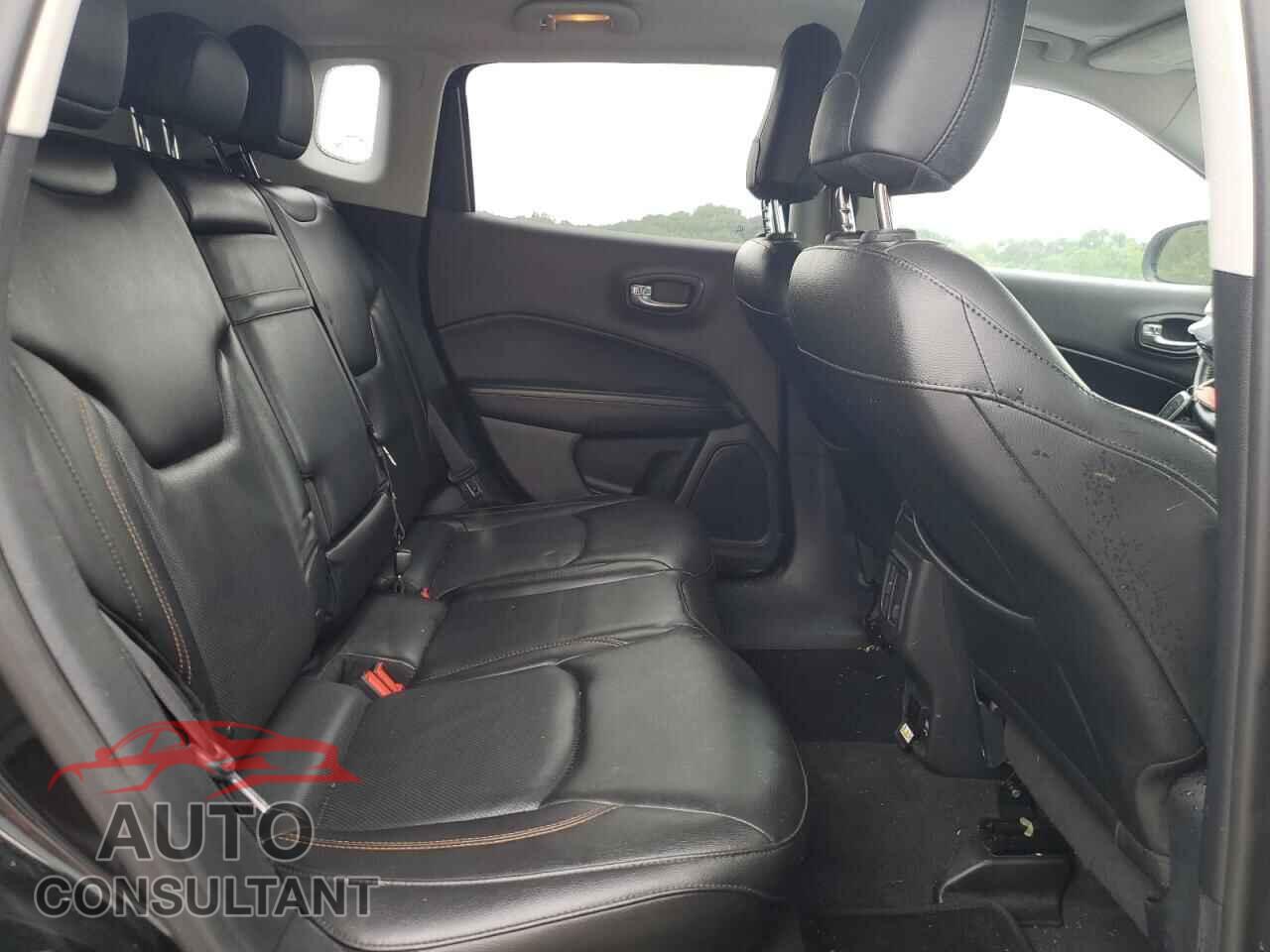 JEEP COMPASS 2018 - 3C4NJDCB7JT200286