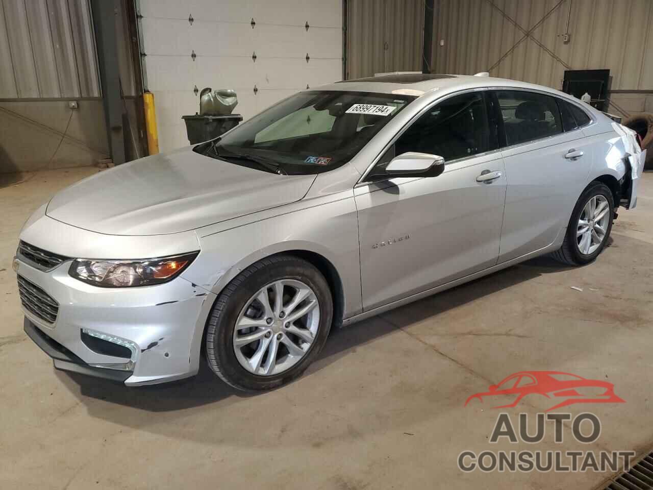 CHEVROLET MALIBU 2018 - 1G1ZD5ST7JF213132