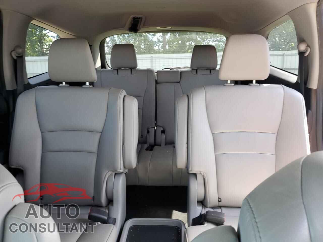 HONDA PILOT 2019 - 5FNYF6H6XKB036991