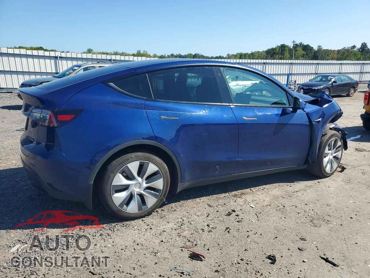 TESLA MODEL Y 2023 - 7SAYGAEE0PF703654