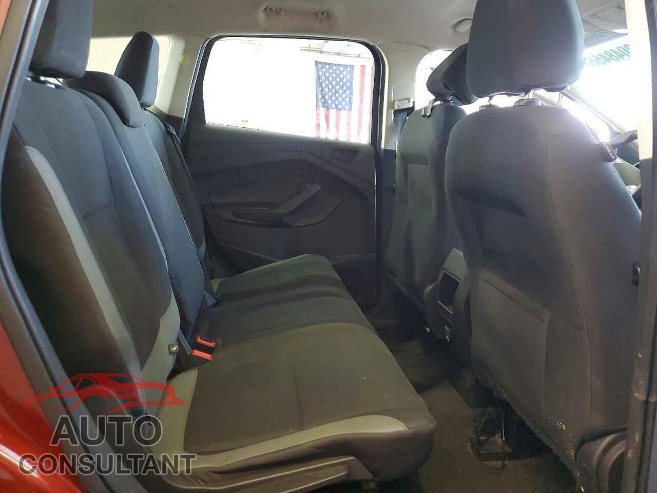 FORD ESCAPE 2015 - 1FMCU0F73FUB05456