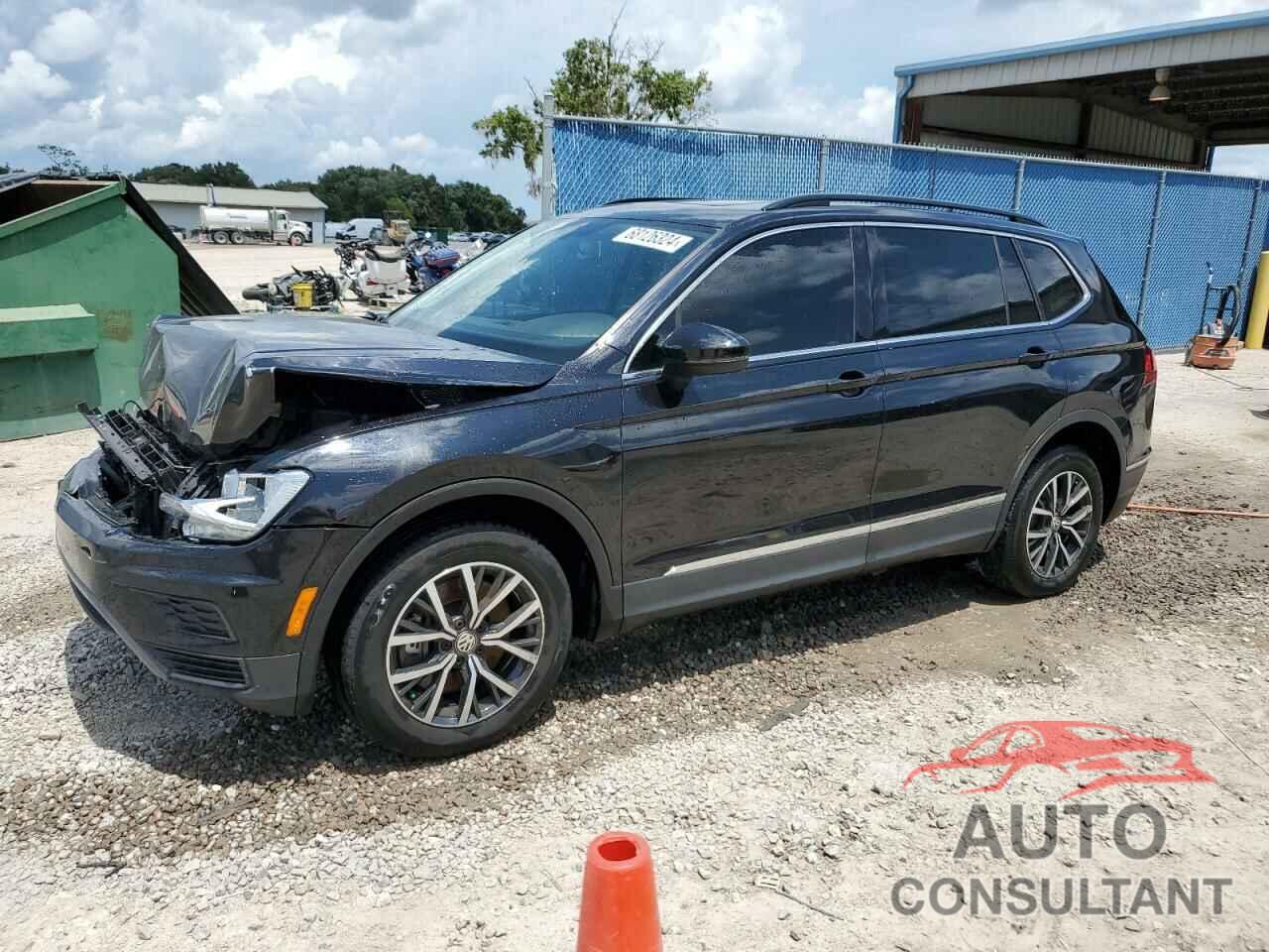 VOLKSWAGEN TIGUAN 2018 - 3VV3B7AX0JM194007