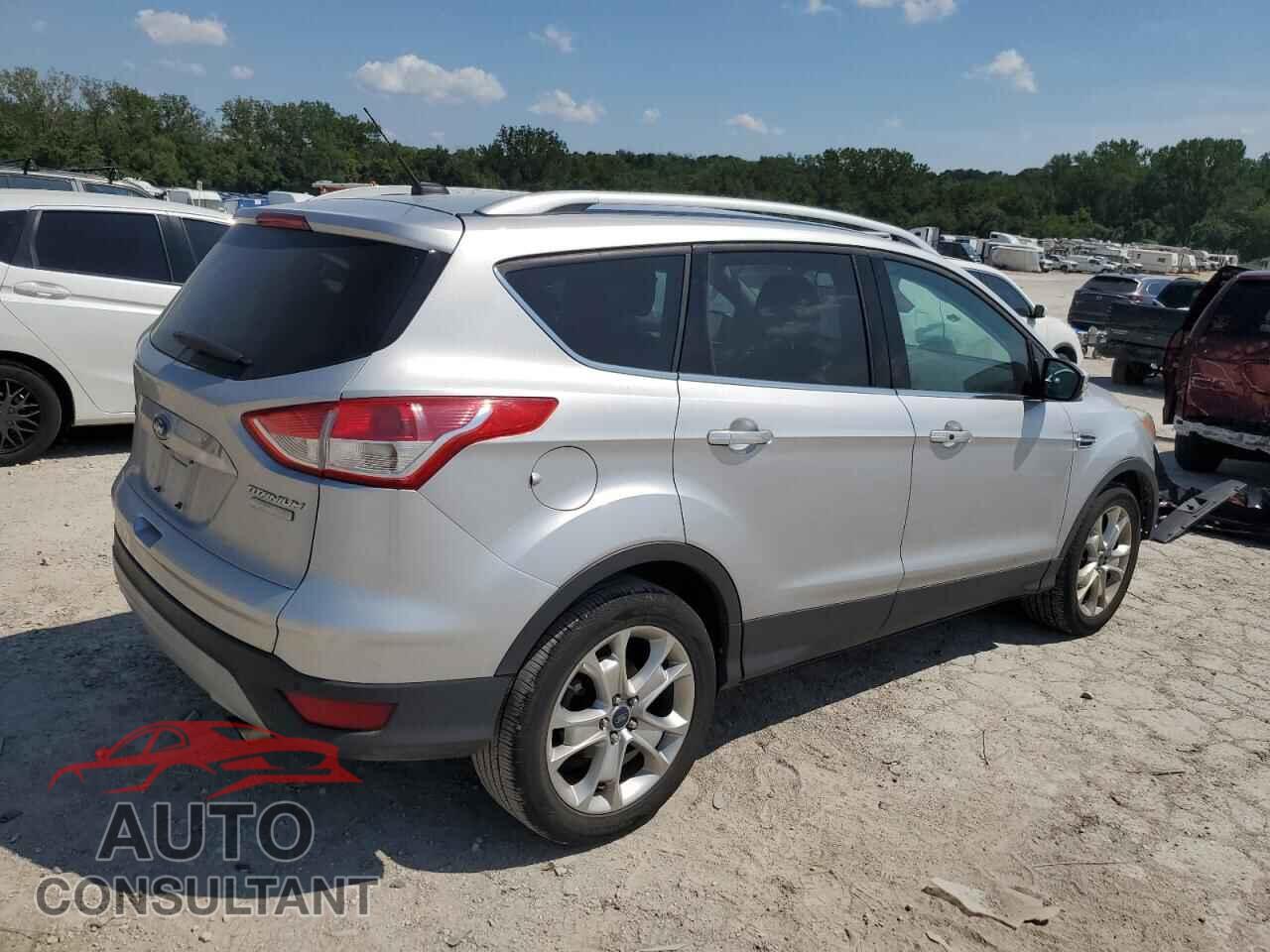 FORD ESCAPE 2016 - 1FMCU0J93GUC24196