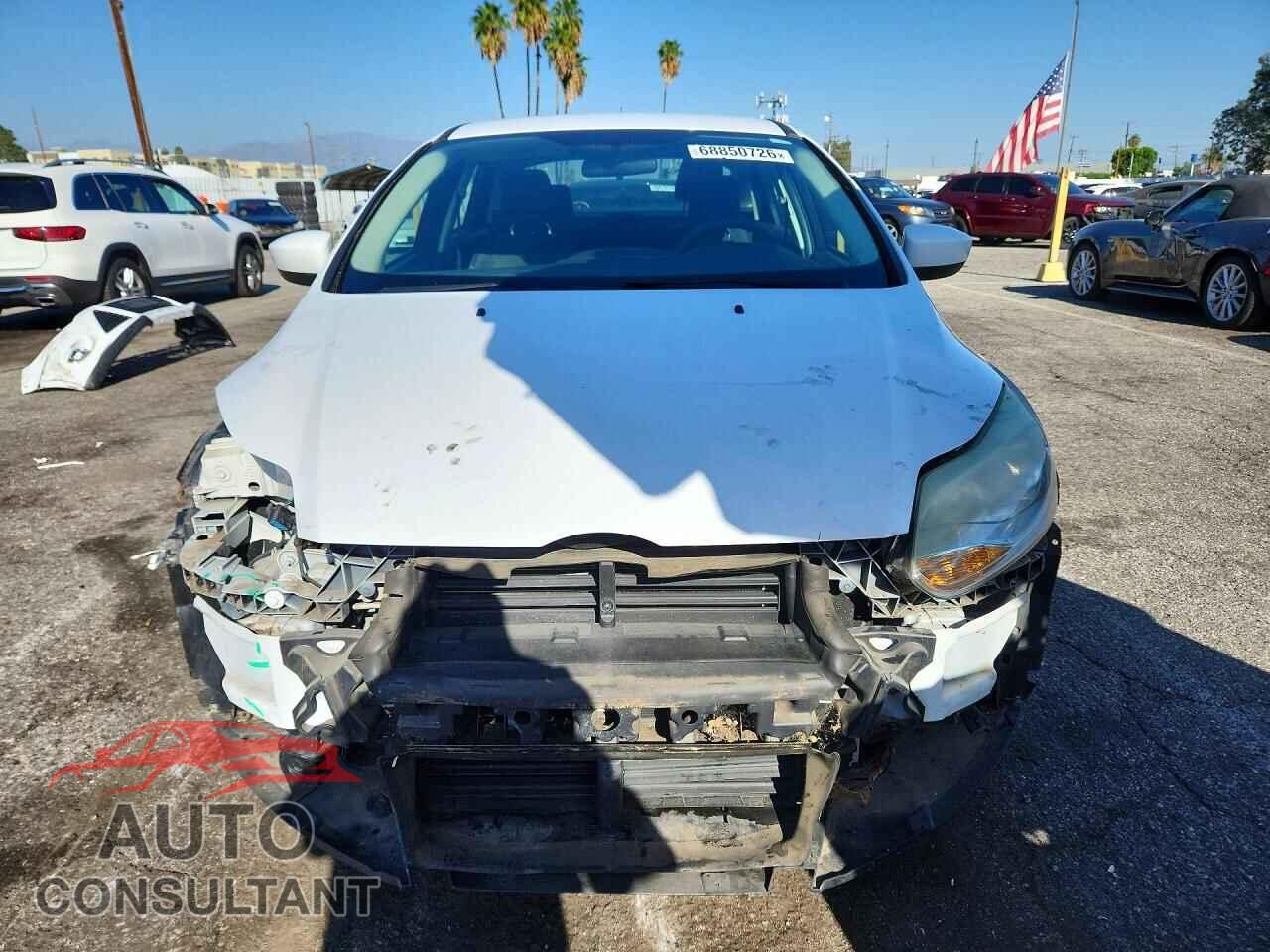 FORD FOCUS 2012 - 1FAHP3F21CL244046