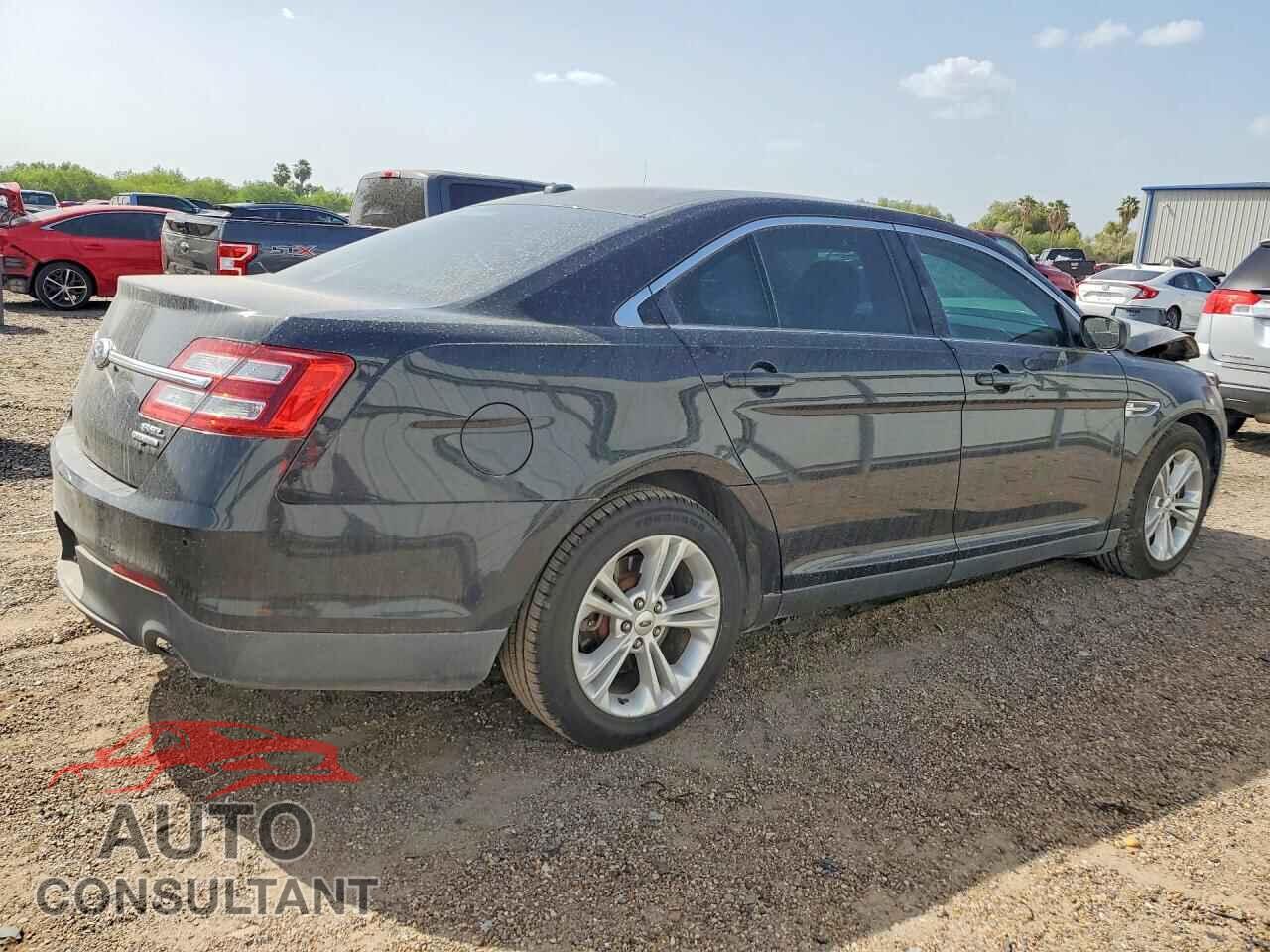 FORD TAURUS 2013 - 1FAHP2E82DG133600