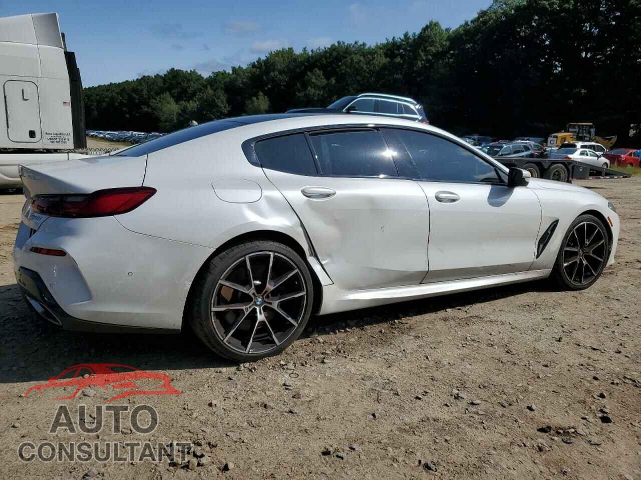 BMW 8 SERIES 2022 - WBAGV4C09NCH97048