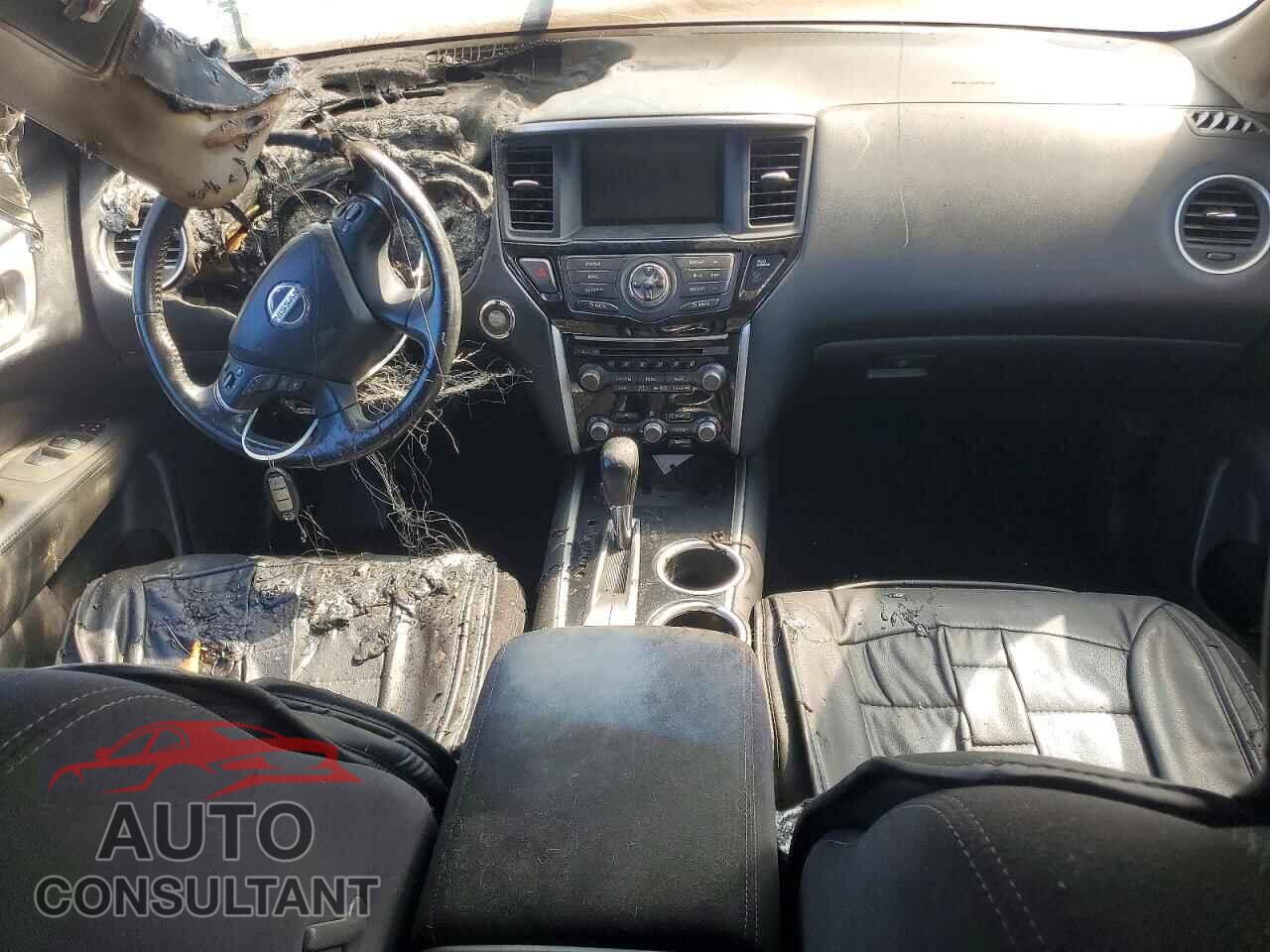NISSAN PATHFINDER 2013 - 5N1AR2MN2DC659113