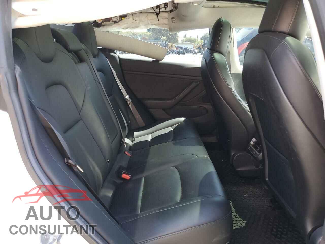 TESLA MODEL 3 2018 - 5YJ3E1EA8JF039556