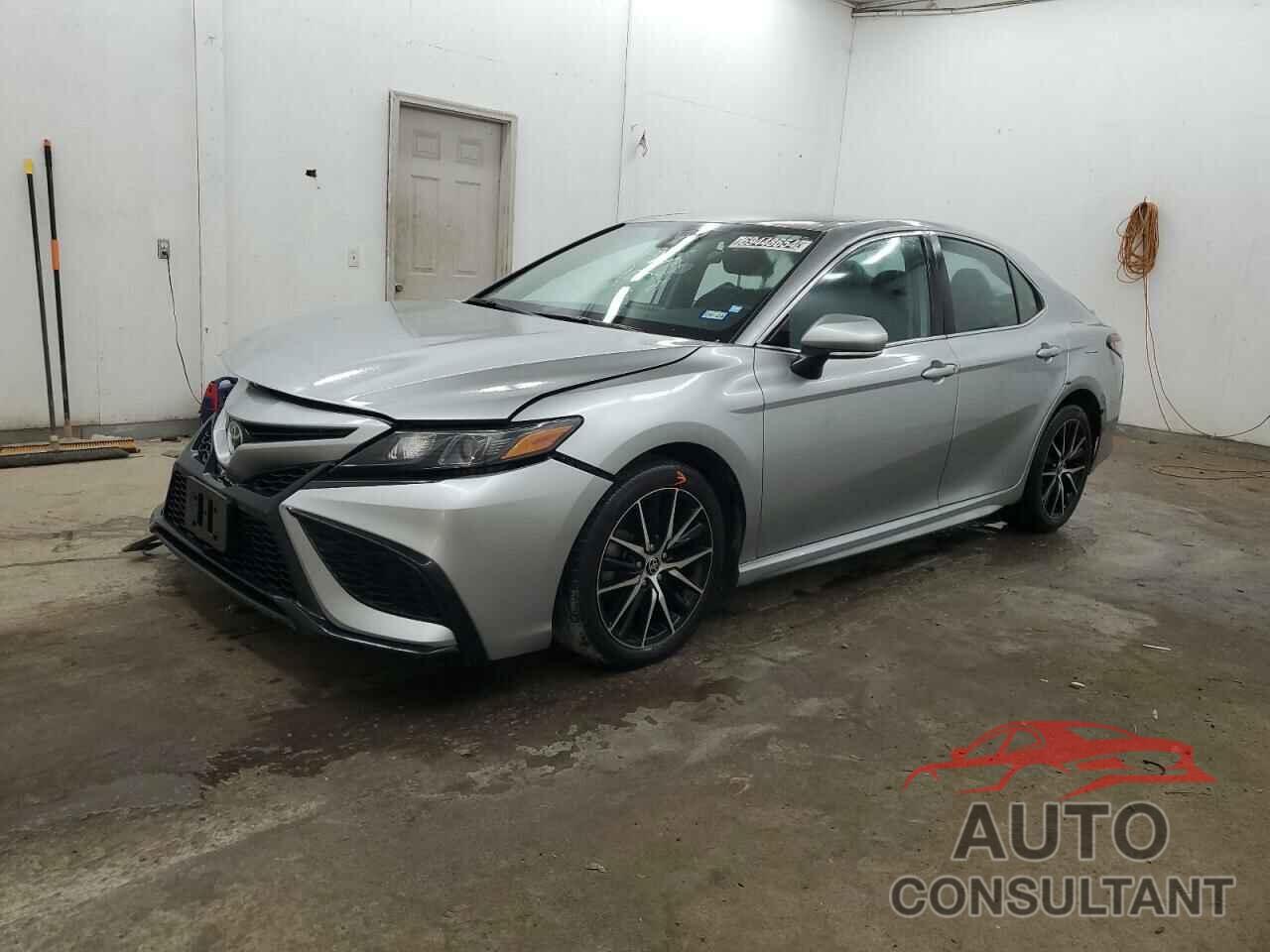 TOYOTA CAMRY 2022 - 4T1G11AK0NU695819