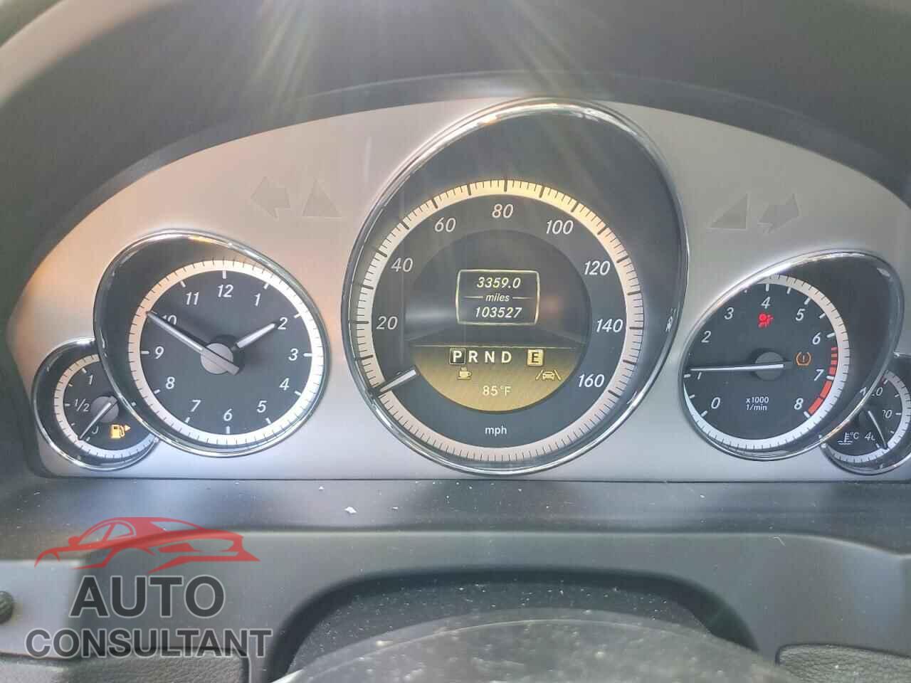 MERCEDES-BENZ E-CLASS 2012 - WDDKJ7DB0CF157058