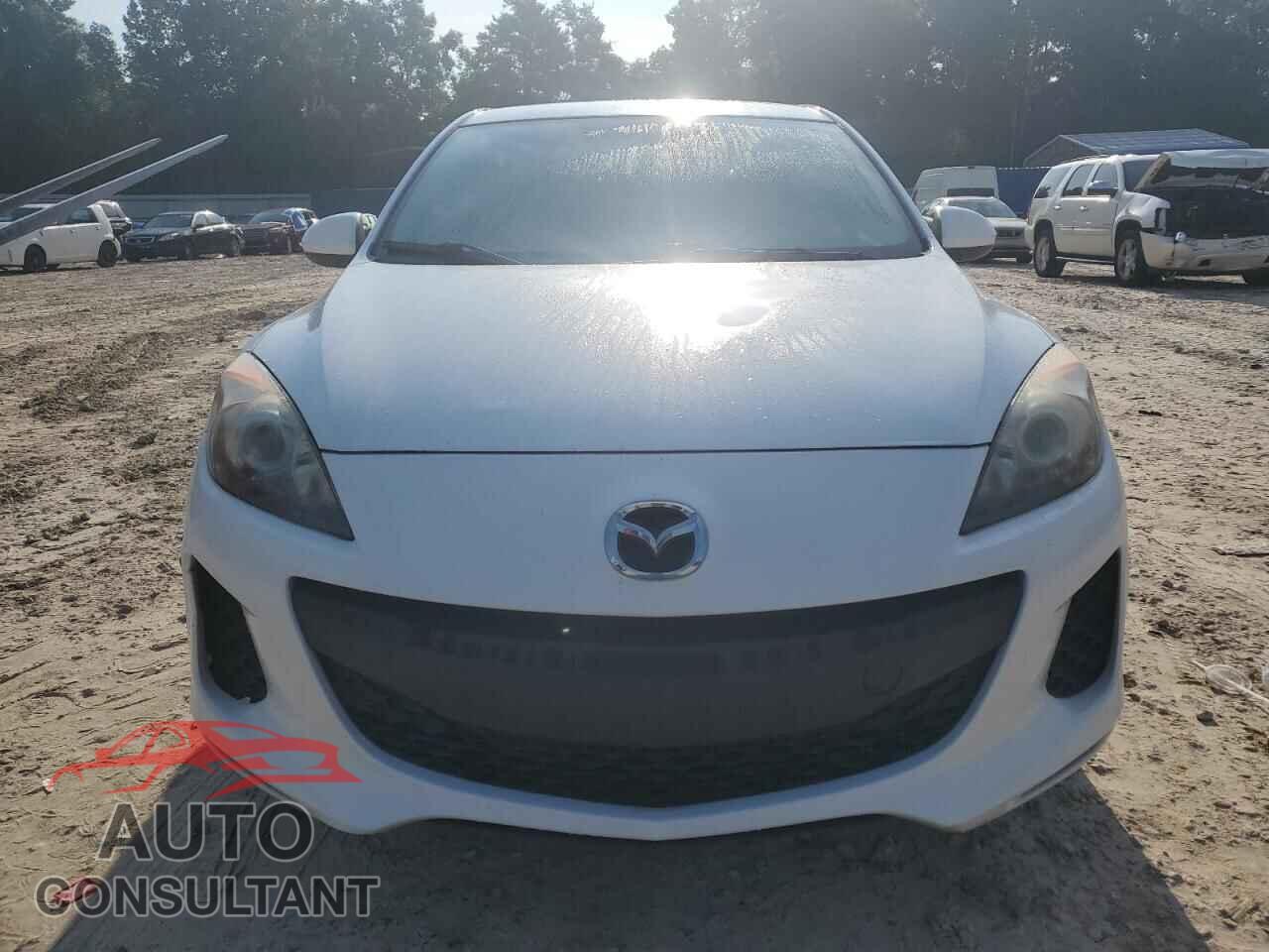 MAZDA 3 2013 - JM1BL1V70D1832465