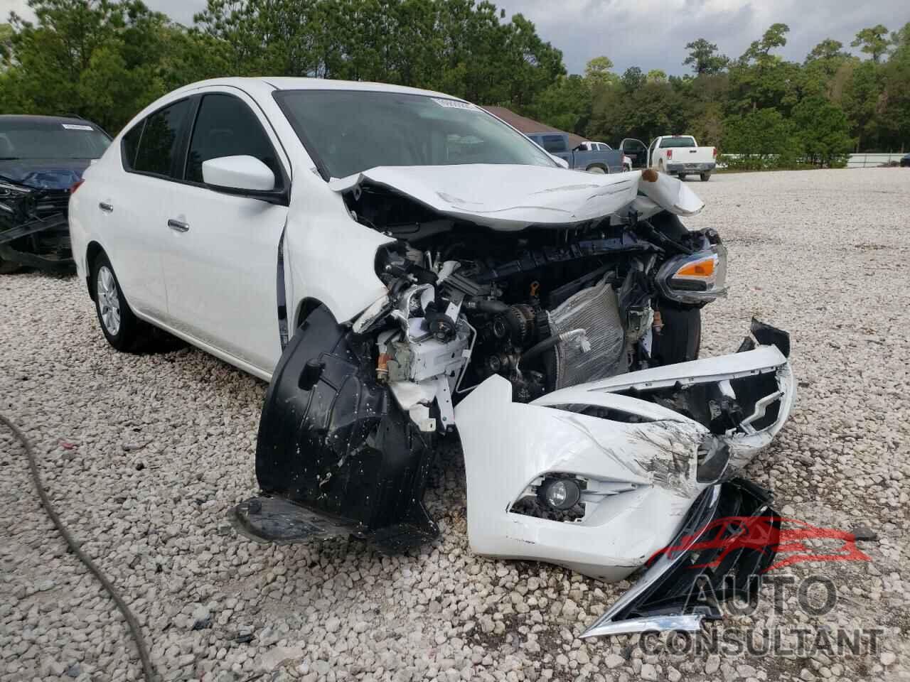 NISSAN VERSA 2019 - 3N1CN7APXKL817293