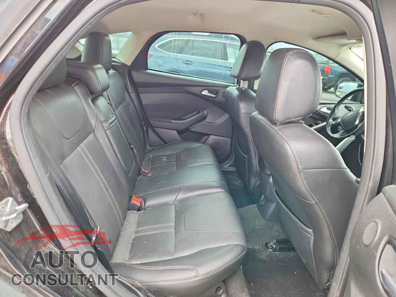 FORD FOCUS 2012 - 1FAHP3M2XCL400295