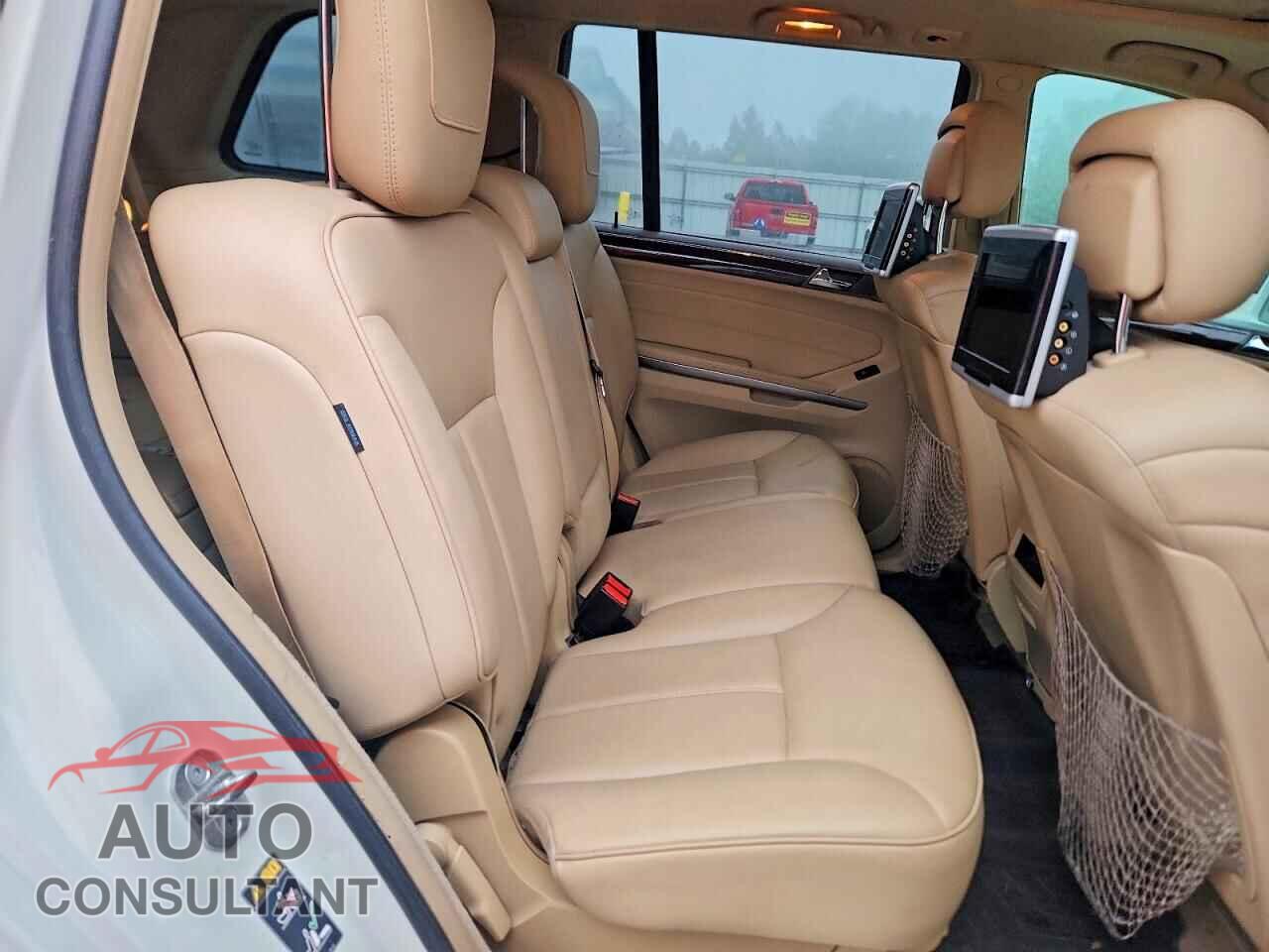 MERCEDES-BENZ GL-CLASS 2012 - 4JGBF2FE9CA796943