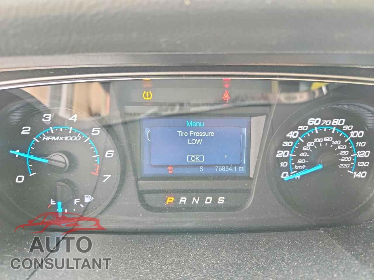 FORD TAURUS 2019 - 1FAHP2E85KG109062