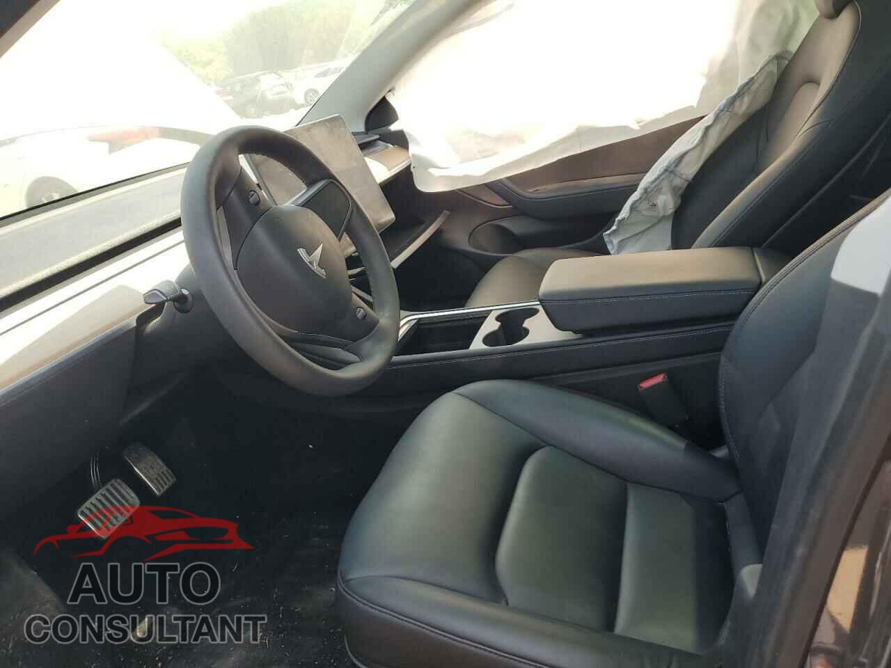 TESLA MODEL 3 2021 - 5YJ3E1EB2MF902669