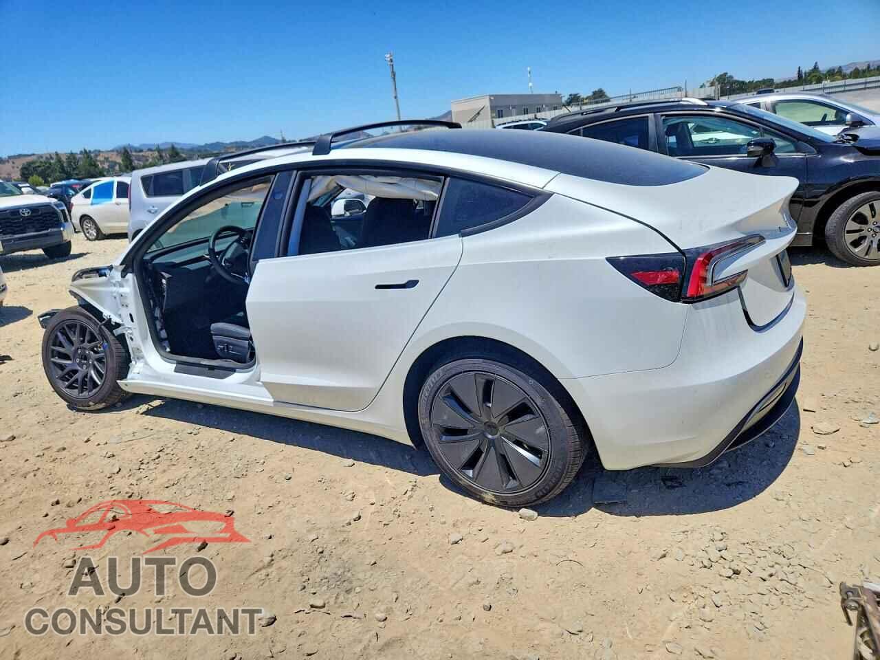 TESLA MODEL 3 2026 - 5YJ3E1EAXTF153335