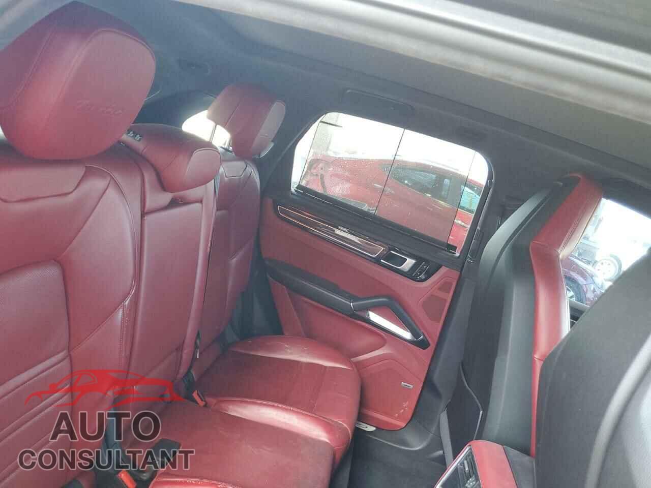 PORSCHE CAYENNE 2019 - WP1AF2AY8KDA80340
