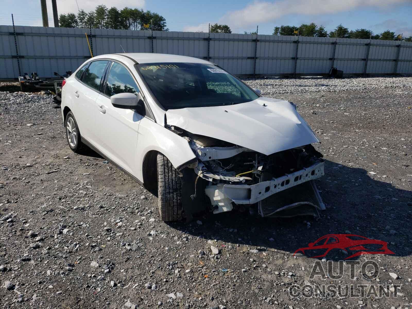 FORD FOCUS 2018 - 1FADP3F2XJL201143