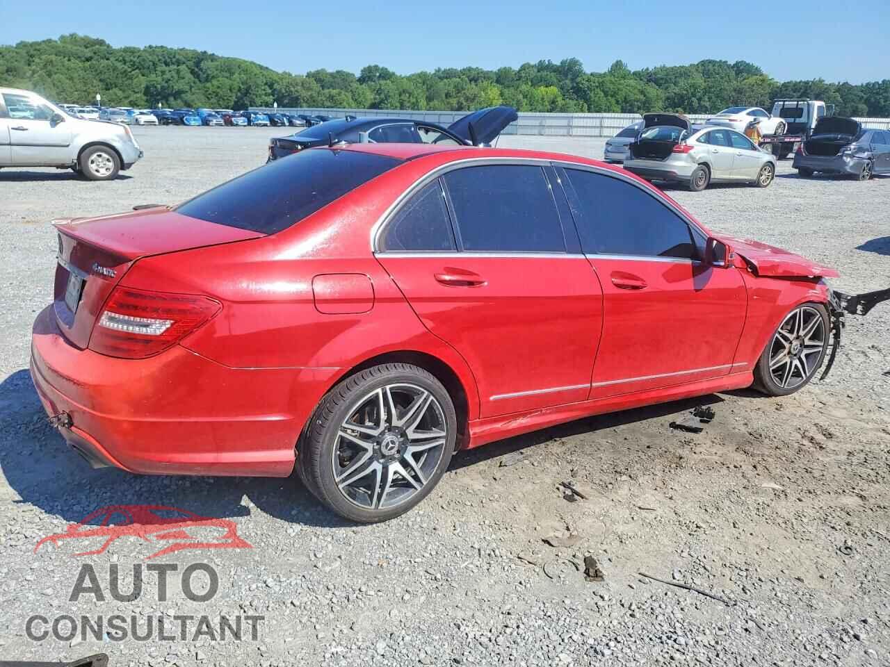 MERCEDES-BENZ C-CLASS 2013 - WDDGF8AB4DA776391