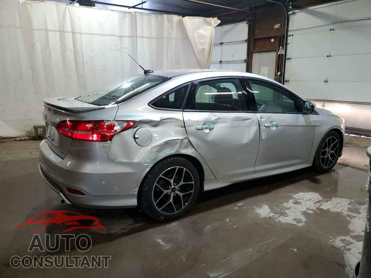FORD FOCUS 2016 - 1FADP3F25GL219154