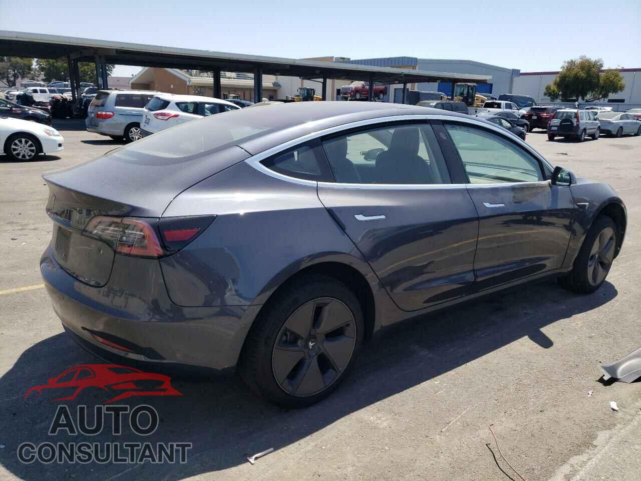 TESLA MODEL 3 2018 - 5YJ3E1EA3JF028108