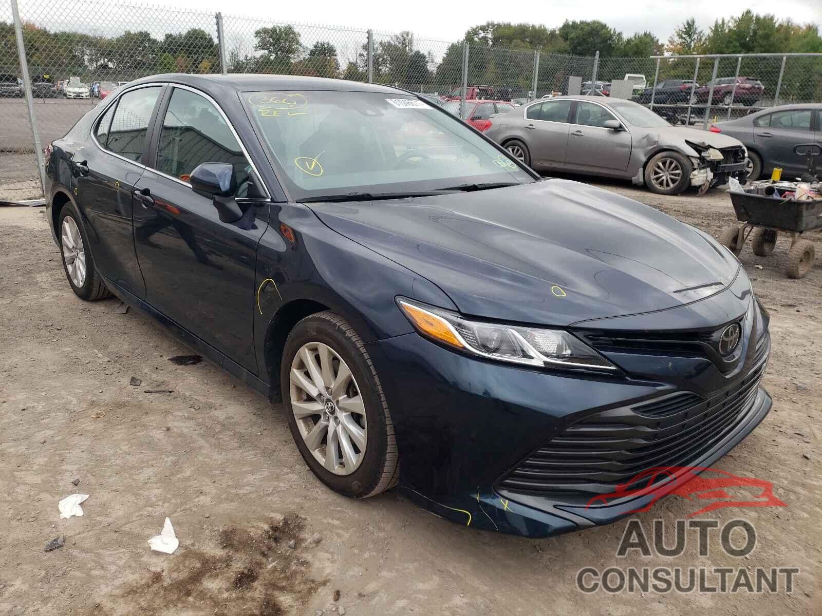 TOYOTA CAMRY 2018 - 4T1B11HK1JU627345